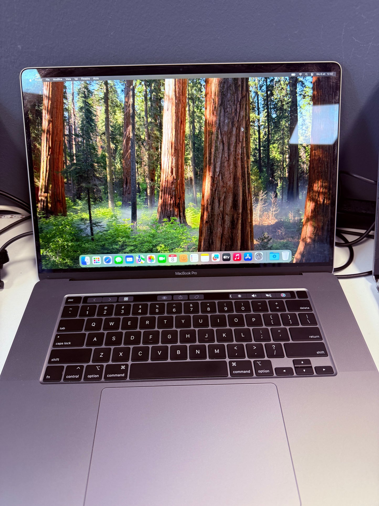 MacBook Pro 2019 Intel i7 16+ 512 Touch Bar
